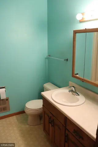 $449,900 | 528 Old Trail Road, Hinckley, MN 55037