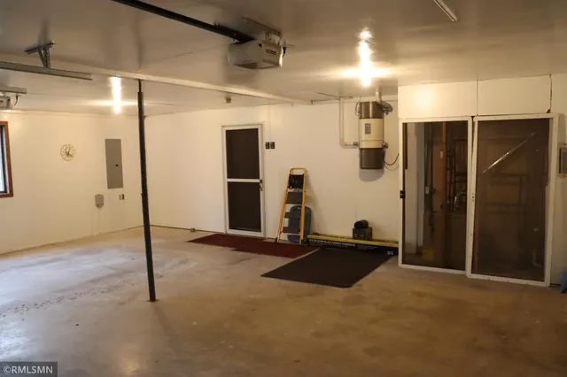 $449,900 | 528 Old Trail Road, Hinckley, MN 55037