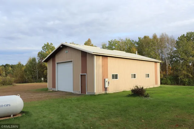 $449,900 | 528 Old Trail Road, Hinckley, MN 55037