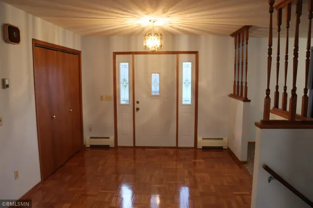 $449,900 | 528 Old Trail Road, Hinckley, MN 55037