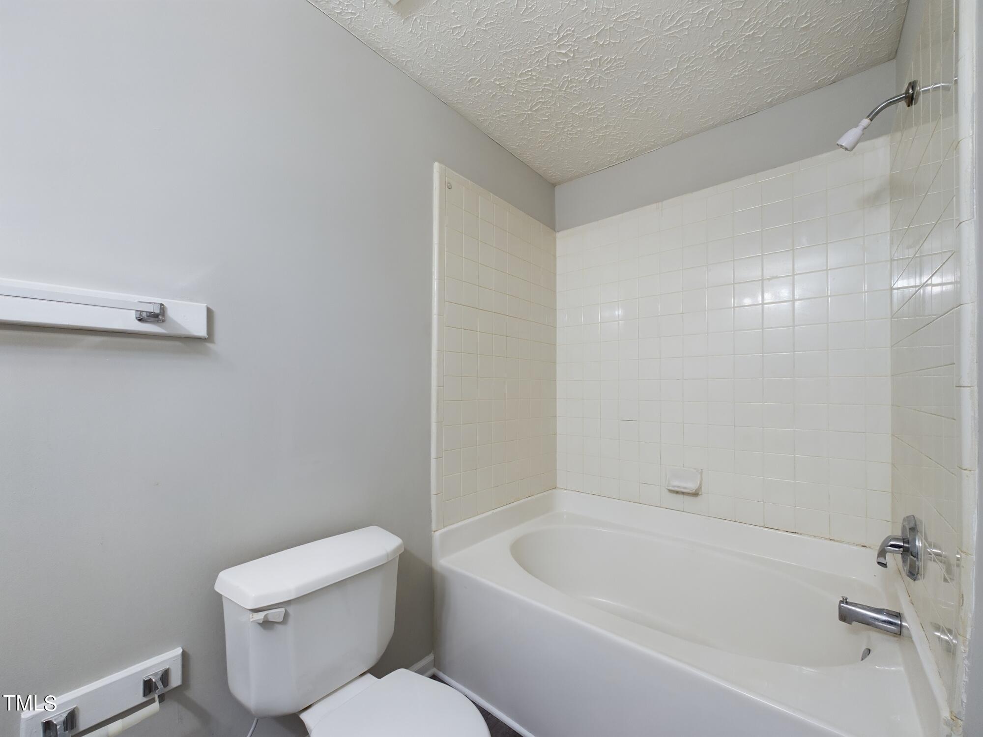3225 Balm Court Raleigh, NC 27610 - Photo 23 of 43 CAM01608G0-PR0048-STILL037