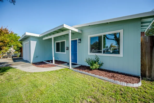 $489,900 | 6 Dawn Drive, Woodland, CA 95695