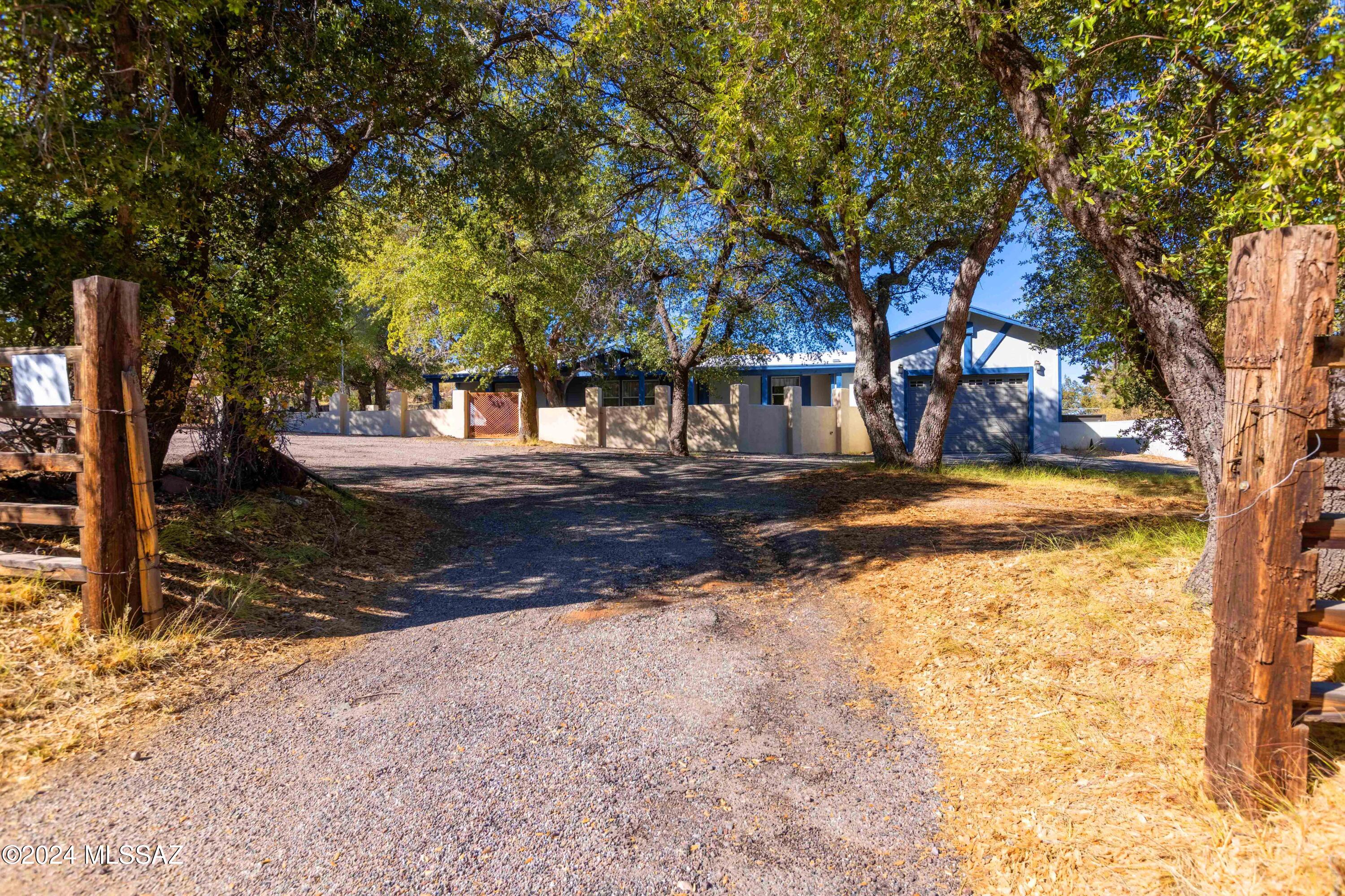1915 South Cody Loop Road Oracle, AZ 85623 - Photo 31 of 51