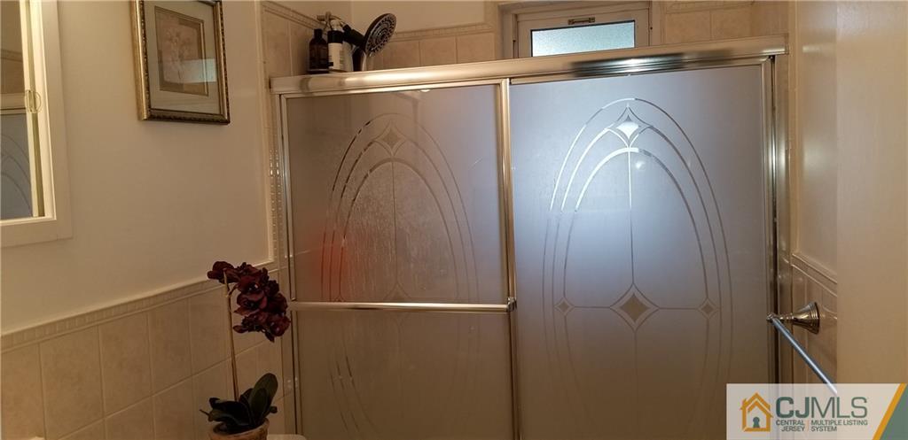 193 Evergreen Road, Unit 2B Edison, NJ 08837 - Photo 20 of 24 Gallery Image 20