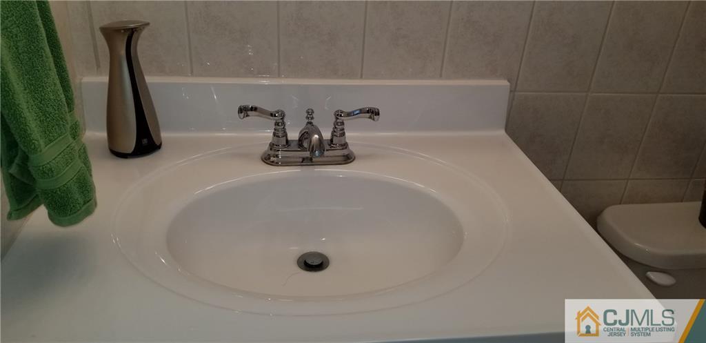 193 Evergreen Road, Unit 2B Edison, NJ 08837 - Photo 21 of 24 Gallery Image 21