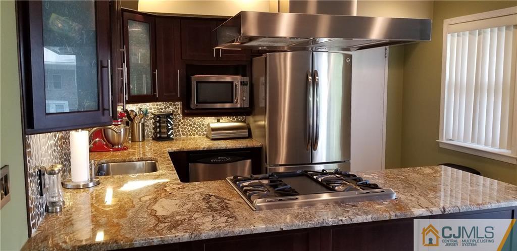 193 Evergreen Road, Unit 2B Edison, NJ 08837 - Photo 10 of 24 Gallery Image 10