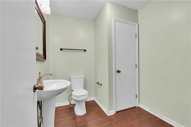 $261,000 | 304 North Isundega Street, Westminster, SC 29693