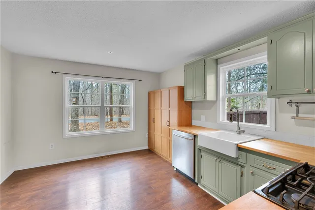 $261,000 | 304 North Isundega Street, Westminster, SC 29693