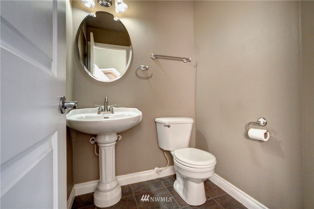 1410 Collins Road Buckley, WA 98321 - Photo 13 of 22 Gallery Image 13
