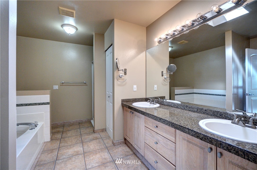 1410 Collins Road Buckley, WA 98321 - Photo 14 of 22 Gallery Image 14