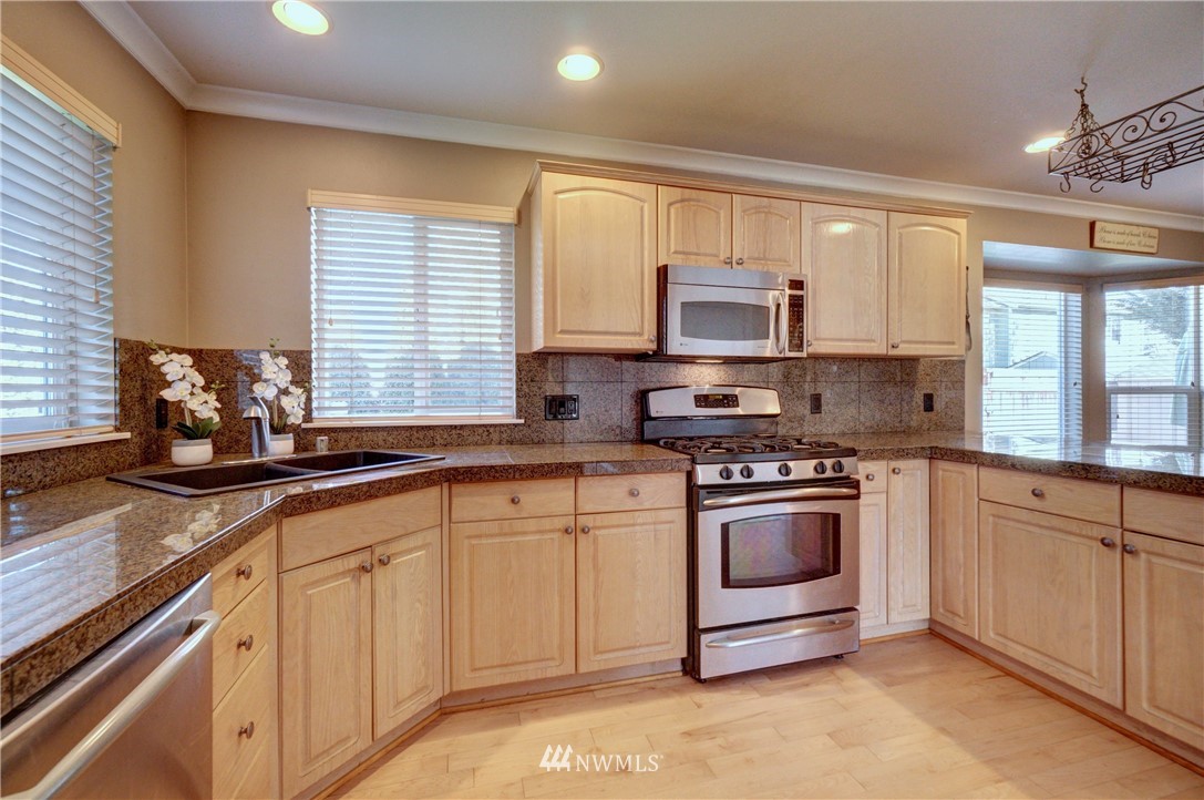 1410 Collins Road Buckley, WA 98321 - Photo 7 of 22 Gallery Image 7
