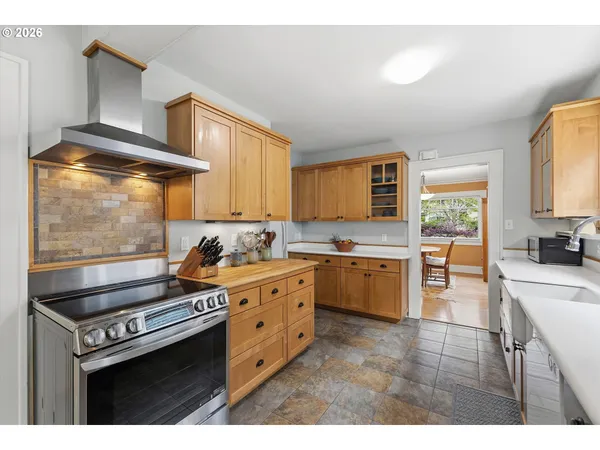 $885,000 | 3613 Northeast 24th Avenue, Portland, OR 97212