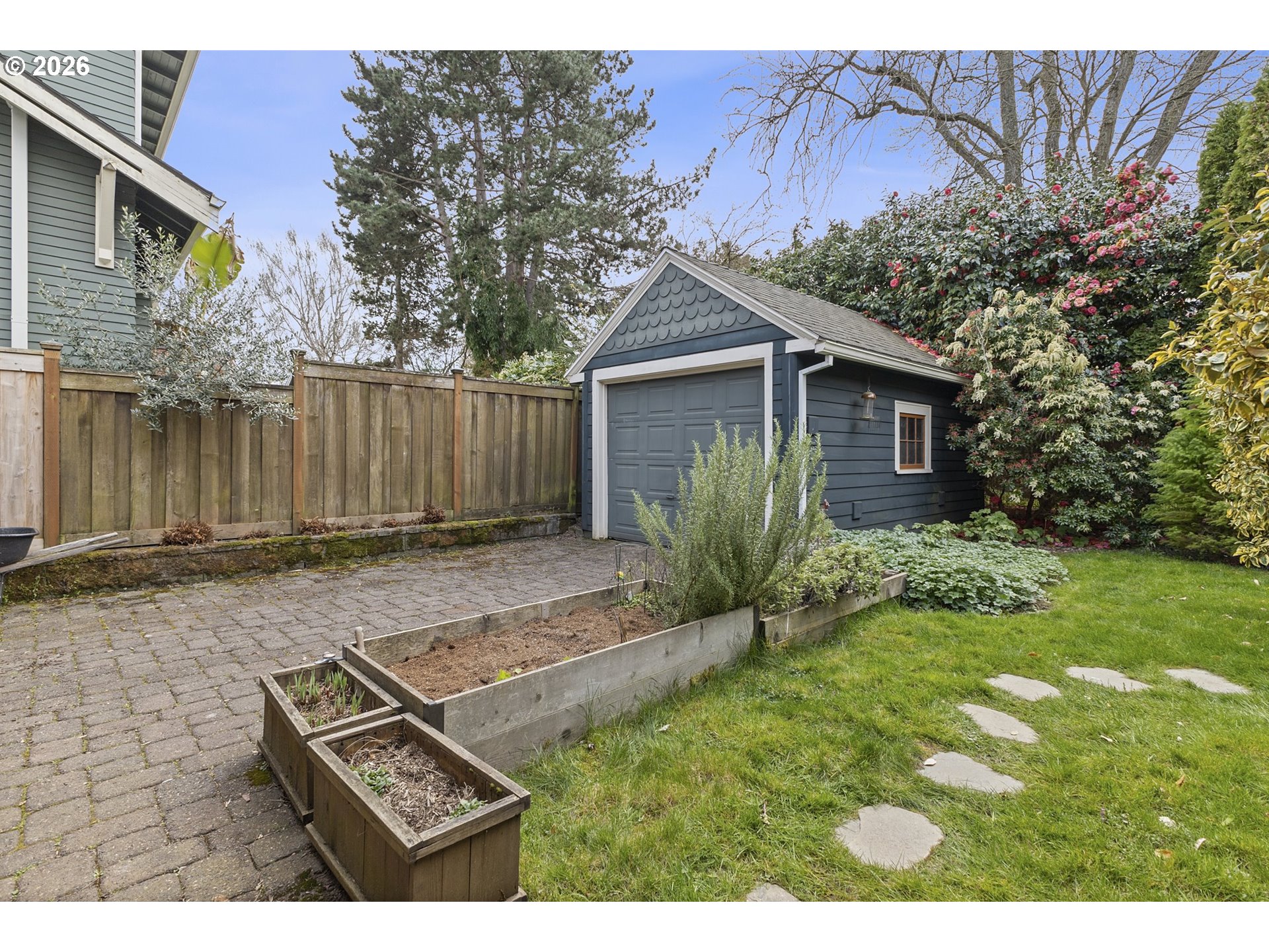 3613 Northeast 24th Avenue Portland, OR 97212 - Photo 42 of 48 a backyard of a house with lots of green space