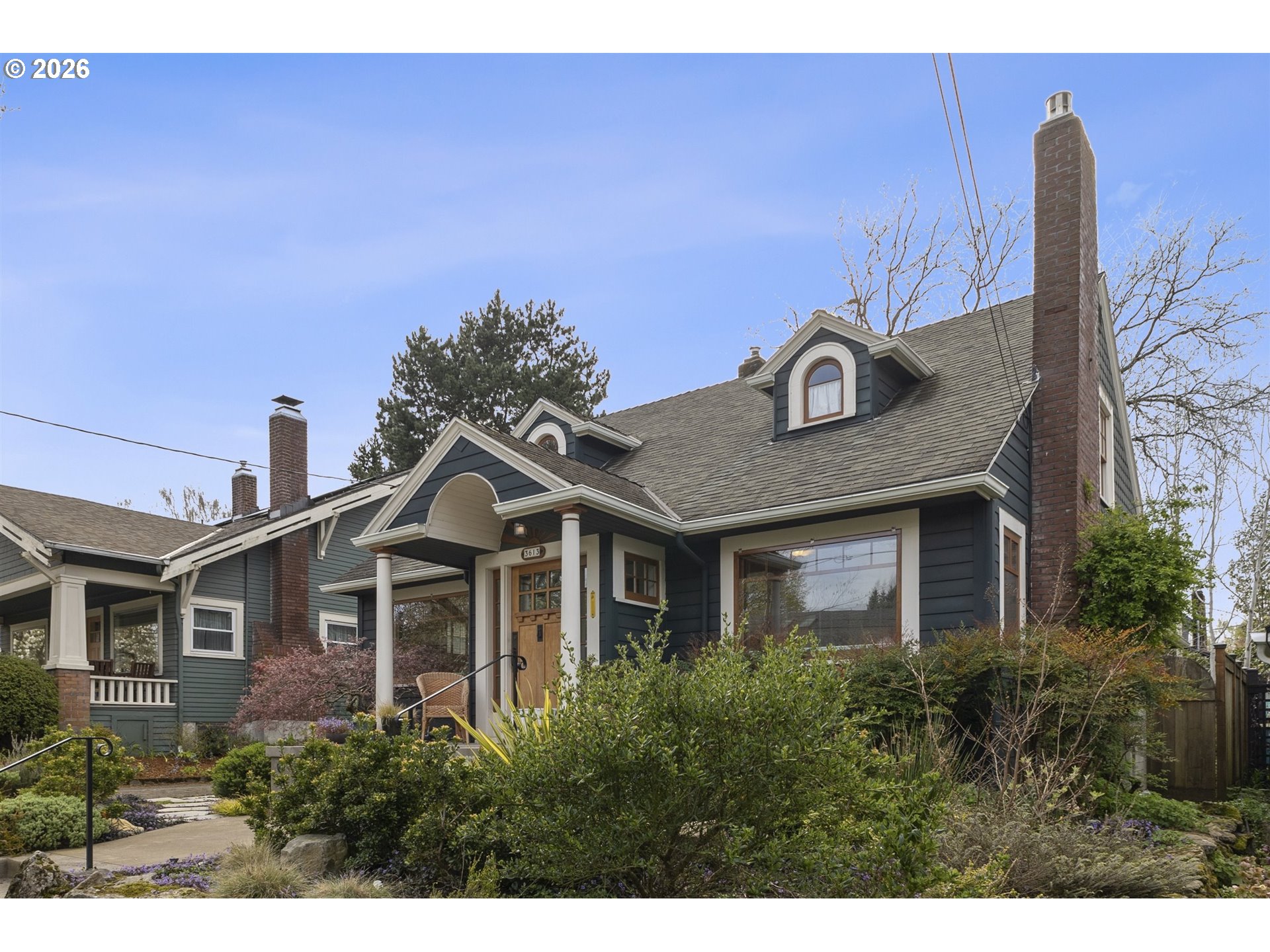 3613 Northeast 24th Avenue Portland, OR 97212 - Photo 43 of 48 a front view of a house with a yard