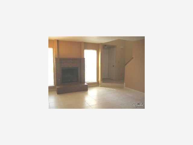 4081 Dale Road, Unit C Modesto, CA 95356 - Photo 3 of 7 Gallery Image 3