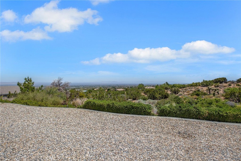 8727 Wintergreen Road Pinon Hills, CA 92372 - Photo 44 of 50