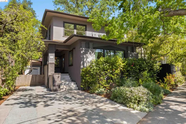 $1,800,000 | 3208 Claremont Avenue, Berkeley, CA 94705