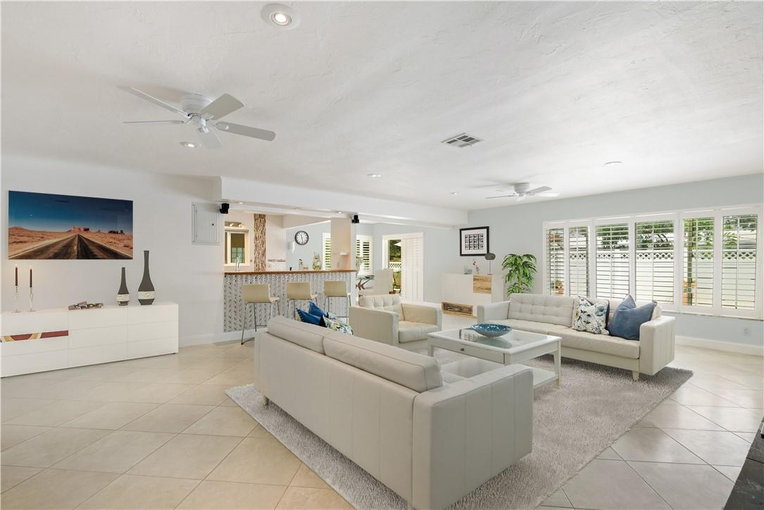 1900 North Victoria Park Road Fort Lauderdale, FL 33305 - Photo 5 of 26 Photo 5