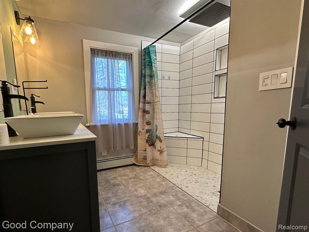720 West Commerce Road Commerce Township, MI 48382 - Photo 13 of 19