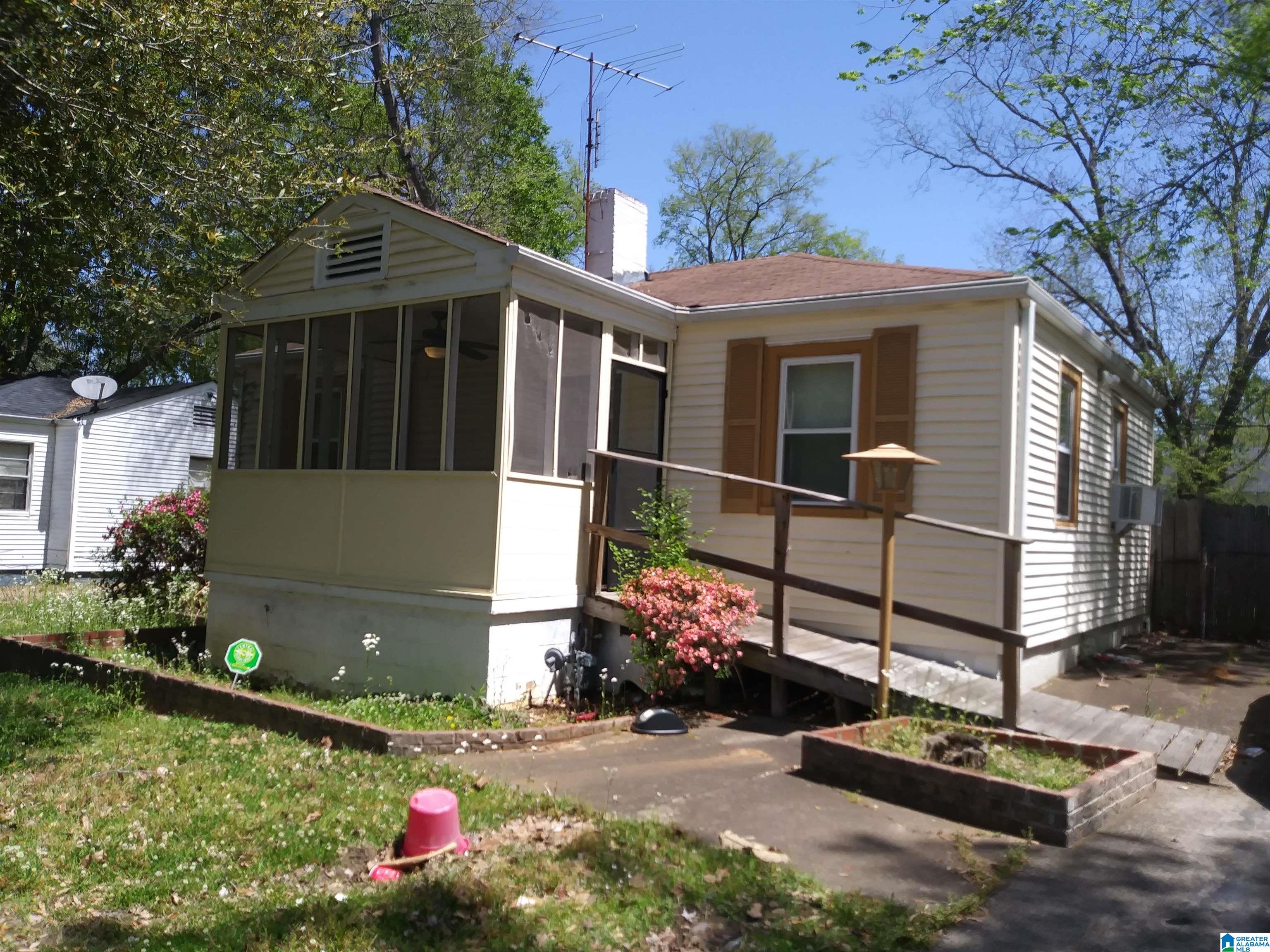 233 20th Street Southwest Birmingham, AL 35211 - Photo 3 of 3