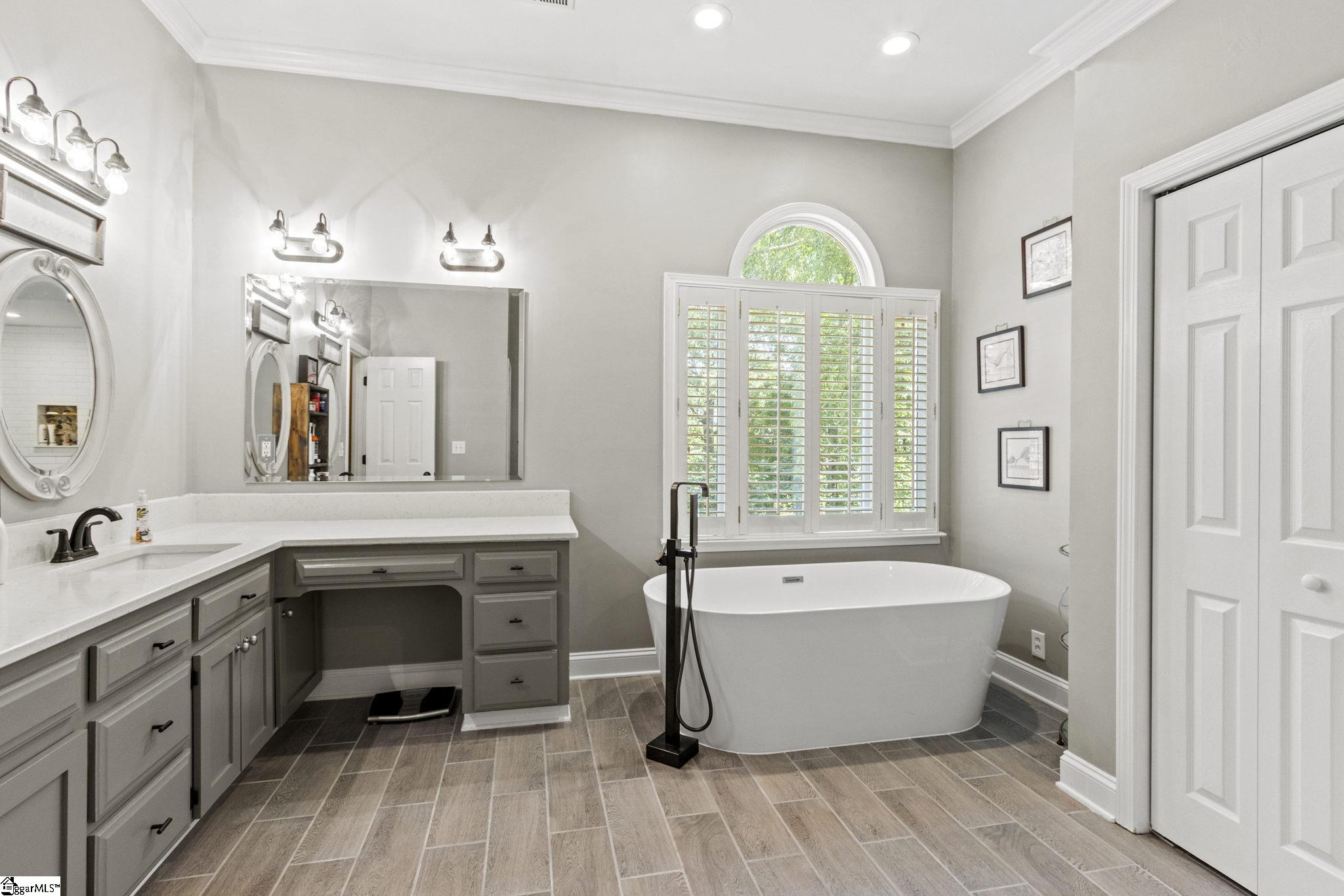 231 English Oak Road Simpsonville, SC 29681 - Photo 15 of 32 Gallery Image 15