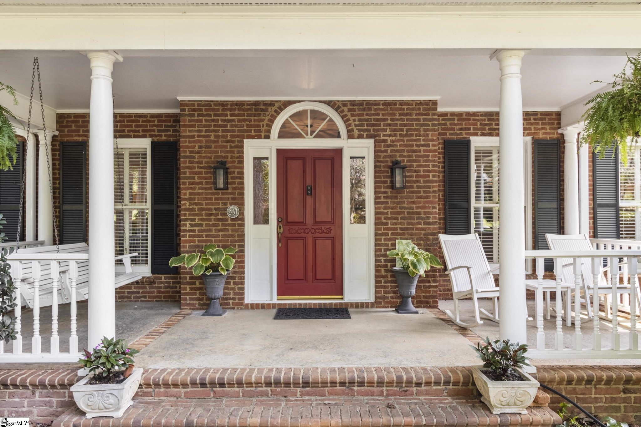 231 English Oak Road Simpsonville, SC 29681 - Photo 3 of 32 Gallery Image 3
