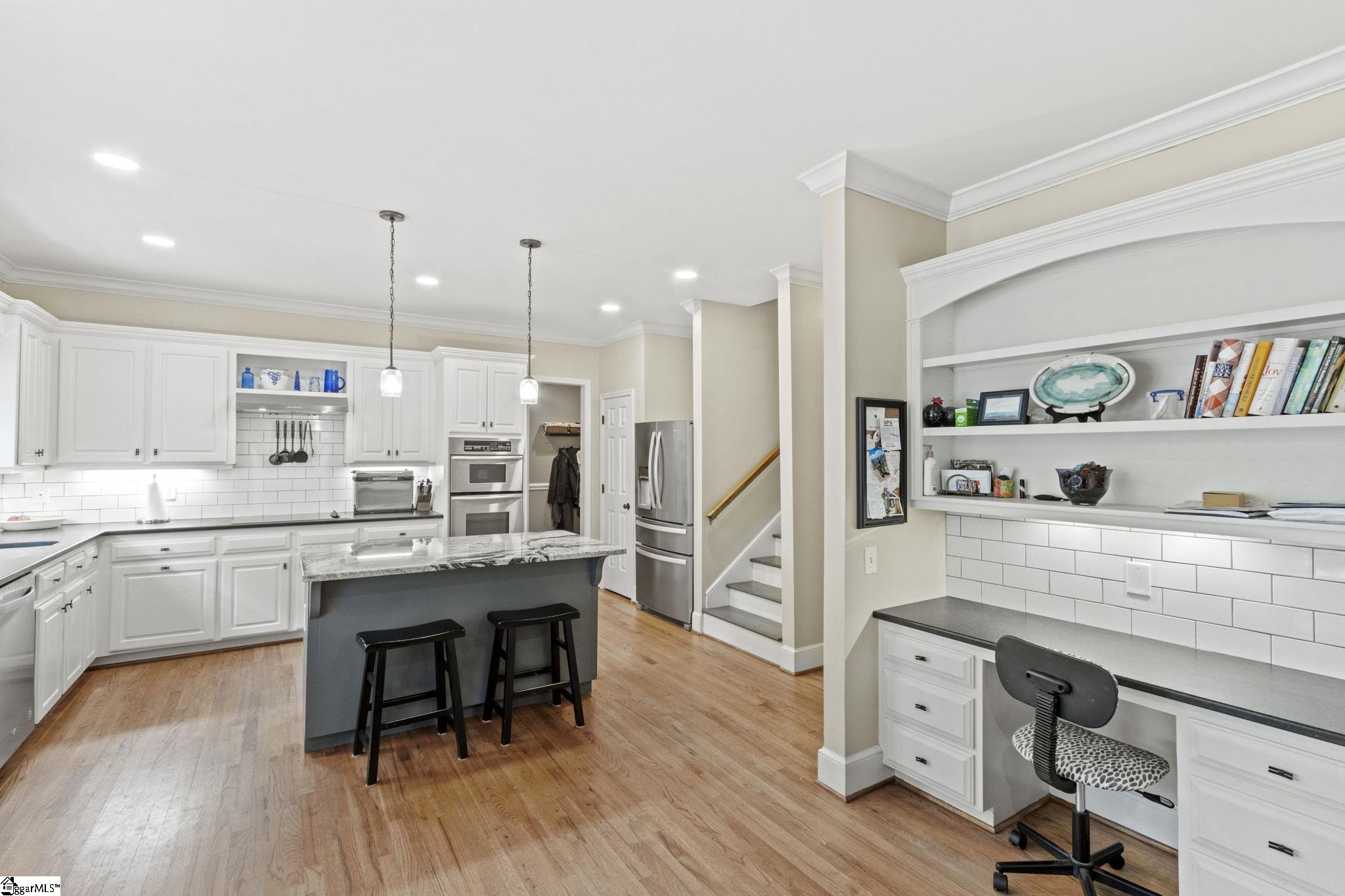231 English Oak Road Simpsonville, SC 29681 - Photo 10 of 32 Gallery Image 10