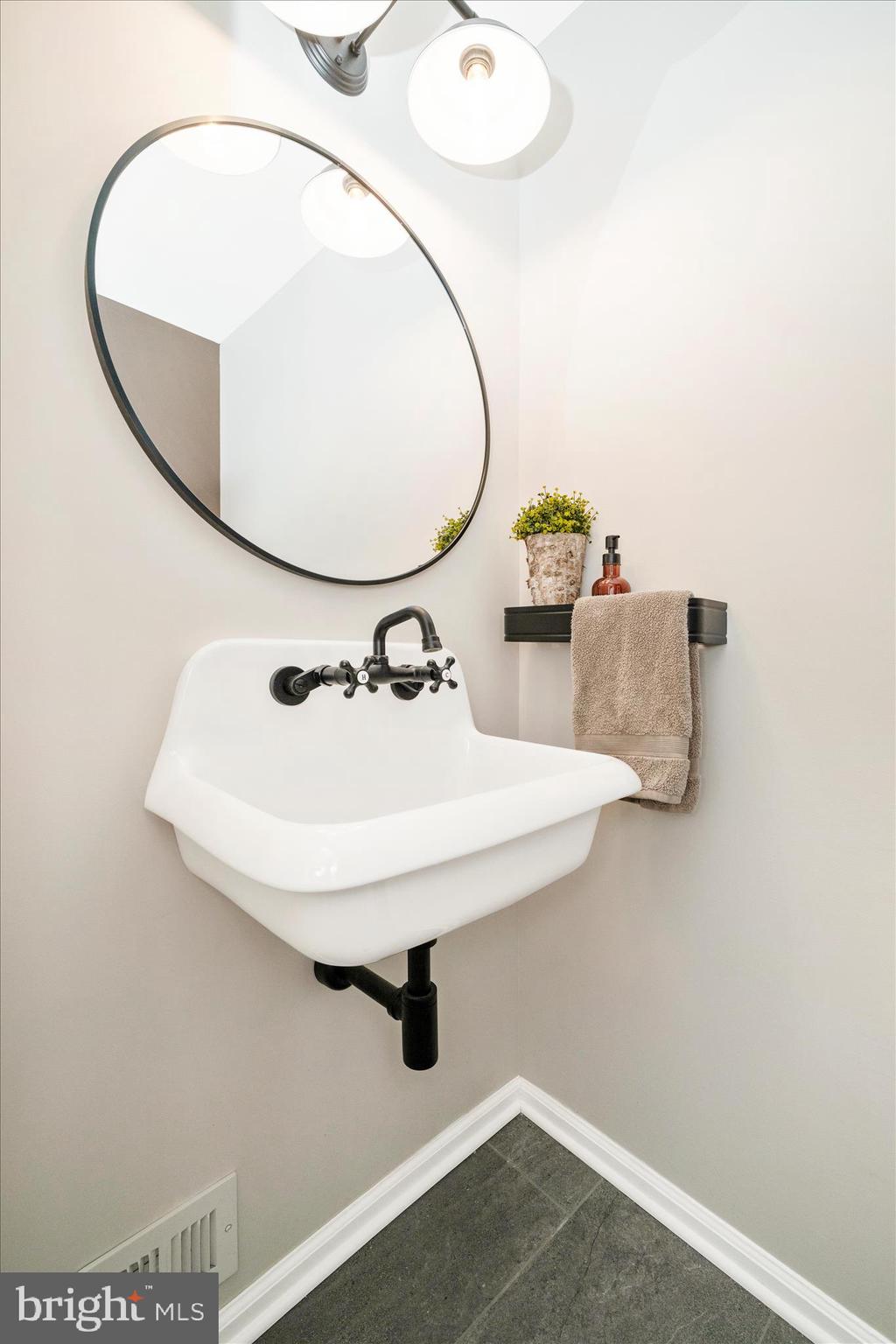 13120 Clifton Road Silver Spring, MD 20904 - Photo 25 of 38 Half Bath on main