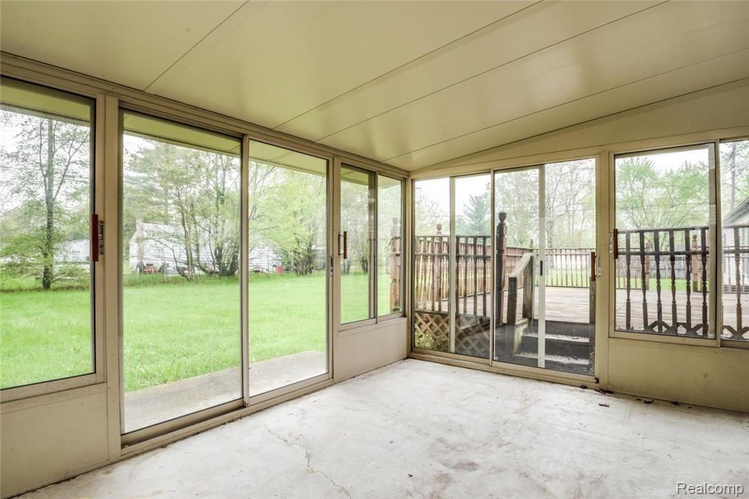 6002 Biddle Street Romulus, MI 48174 - Photo 25 of 29 Sunroom