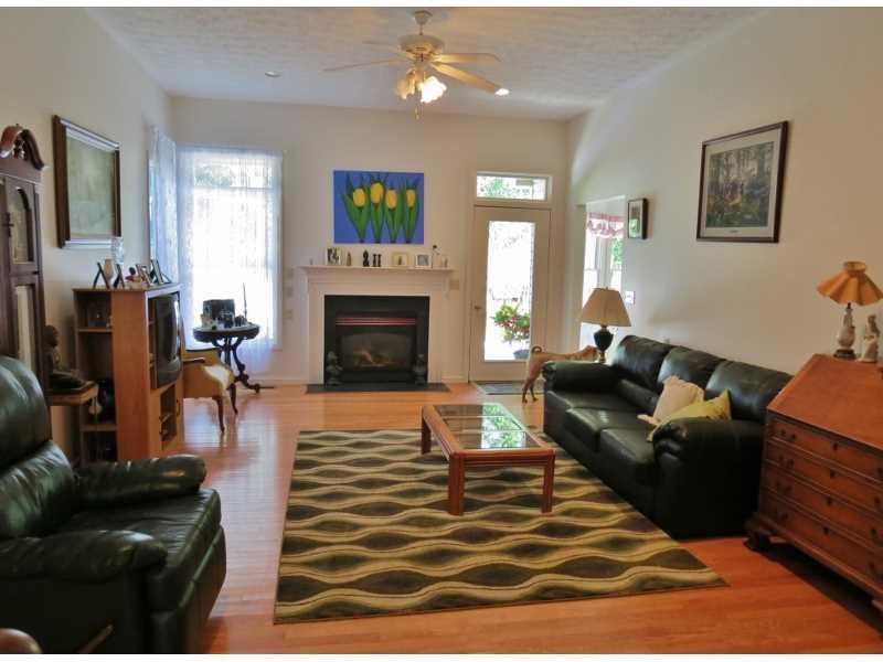 269 Thompsonville Road Canonsburg, PA 15317 - Photo 5 of 19 Family Room.
