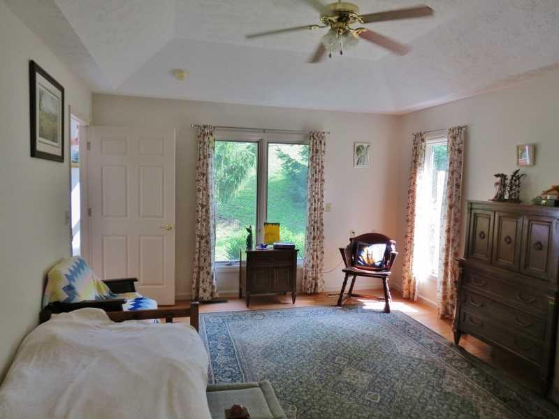 269 Thompsonville Road Canonsburg, PA 15317 - Photo 10 of 19 Master Bedroom.