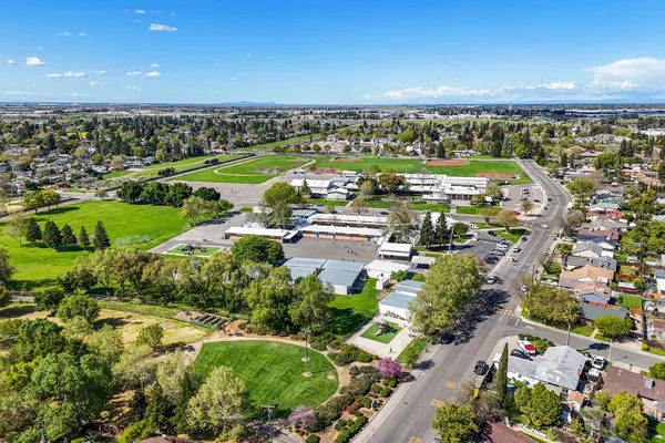 $599,000 | 865 Regatta Drive, Sacramento, CA 95833