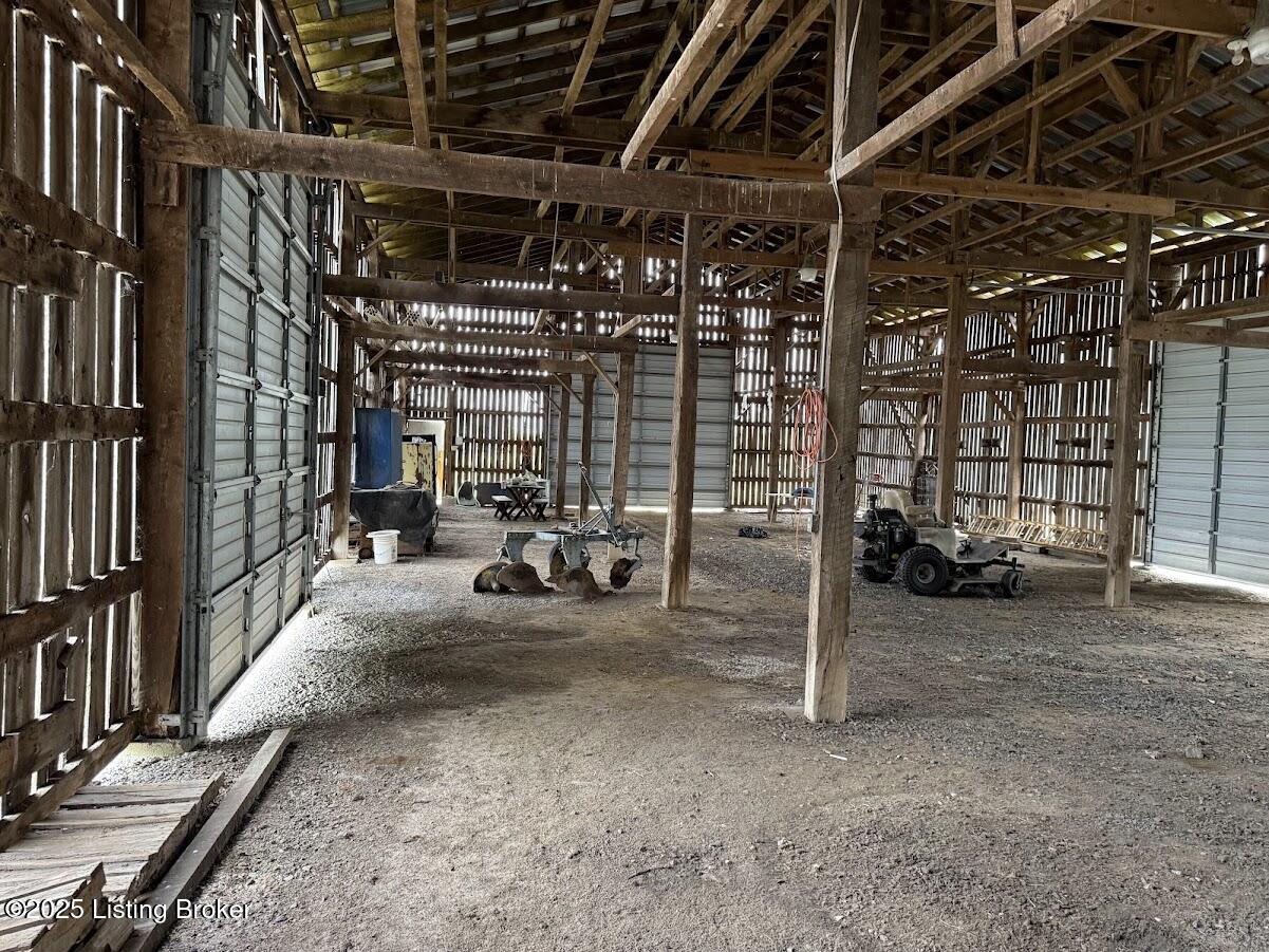 760 New Cut Road Campbellsburg, KY 40011 - Photo 20 of 24 Inside building