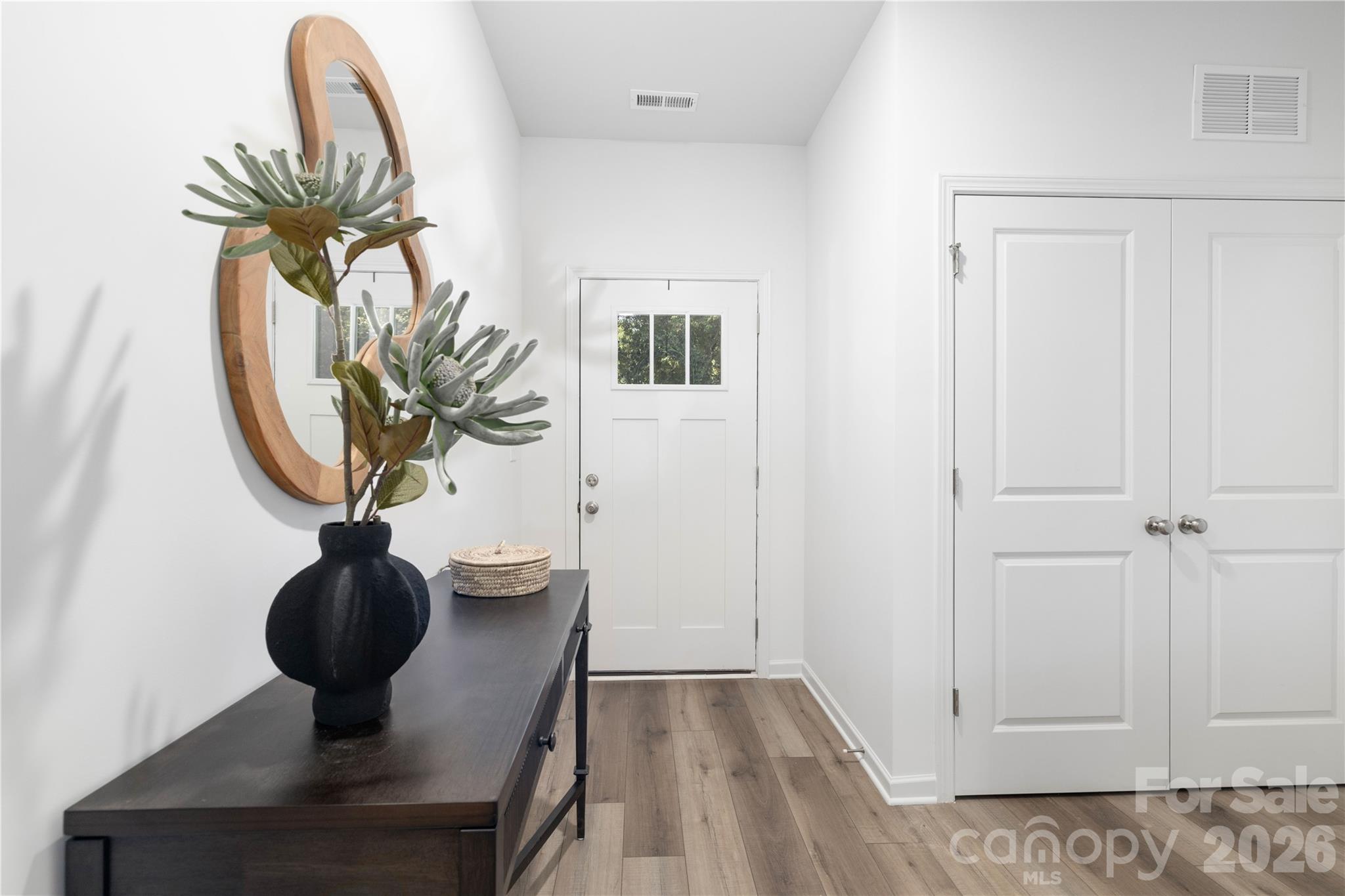 6924 Ridge Ln Road Charlotte, NC 28262 - Photo 4 of 24 a vase of flowers sitting on a table