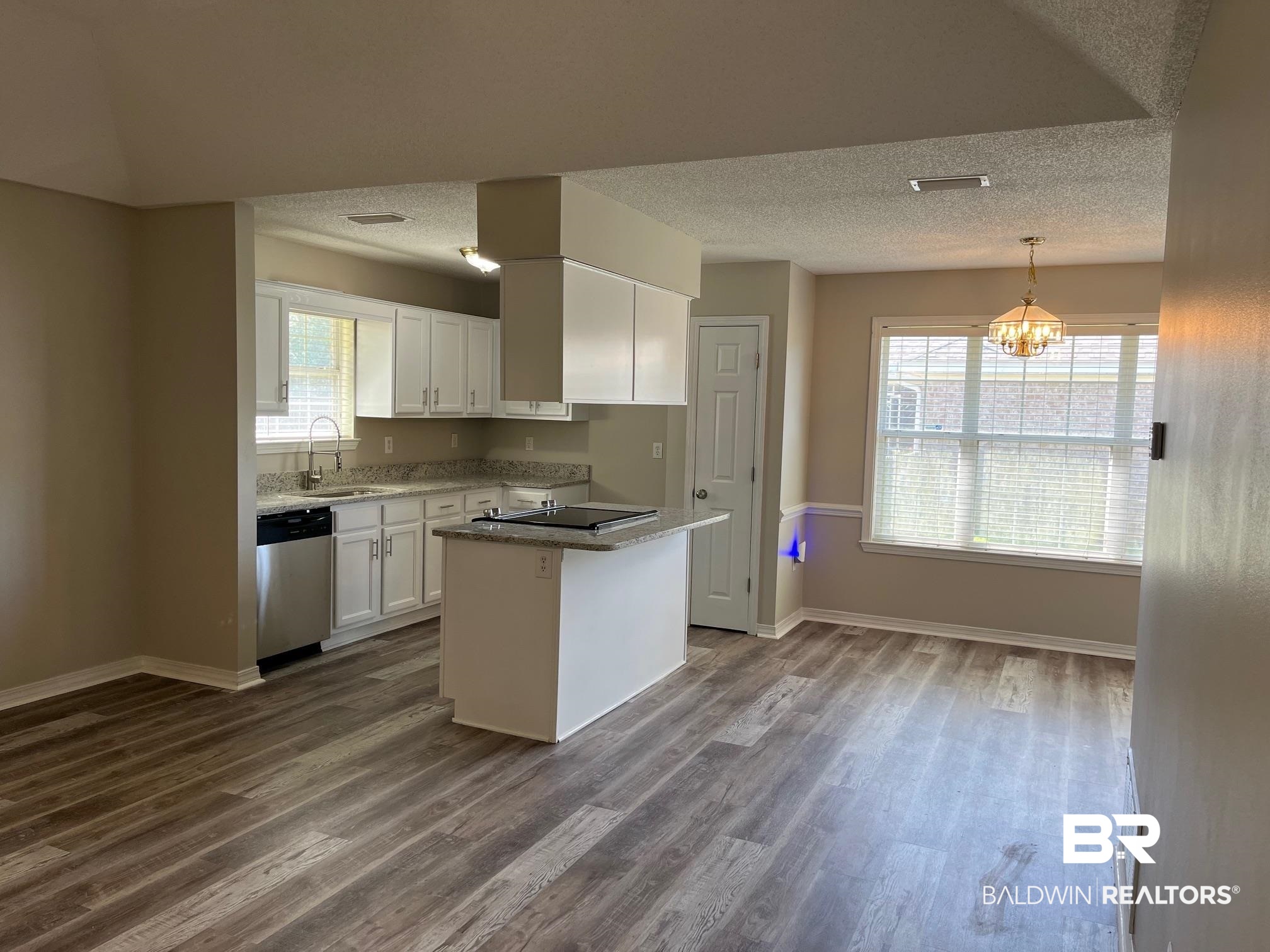 422 Meadow Lane Foley, AL 36535 - Photo 7 of 34