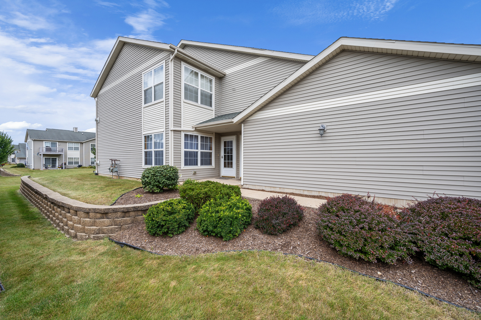989 Penny Lane, Unit 989 Sycamore, IL 60178 - Photo 6 of 27