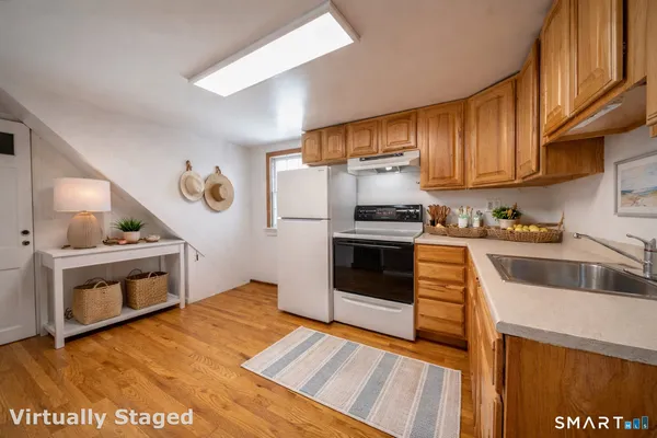 $1,800 | Meadow St Haven, Unit 1A, East Haven, CT 06512