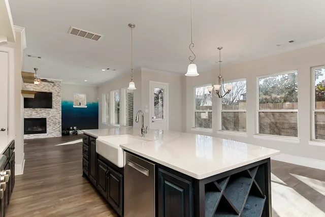 $598,700 | 543 Kingston Lane, Conroe, TX 77384