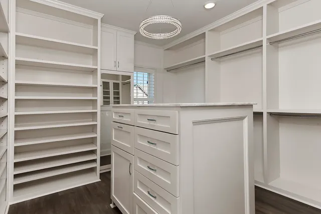 $598,700 | 543 Kingston Lane, Conroe, TX 77384