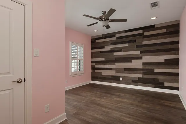 $598,700 | 543 Kingston Lane, Conroe, TX 77384