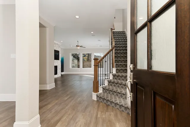 $598,700 | 543 Kingston Lane, Conroe, TX 77384