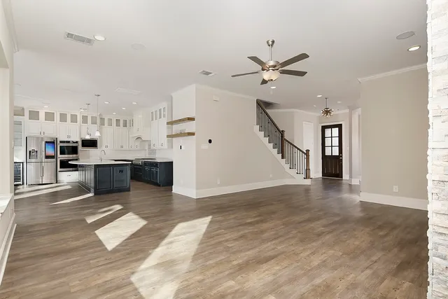 $598,700 | 543 Kingston Lane, Conroe, TX 77384