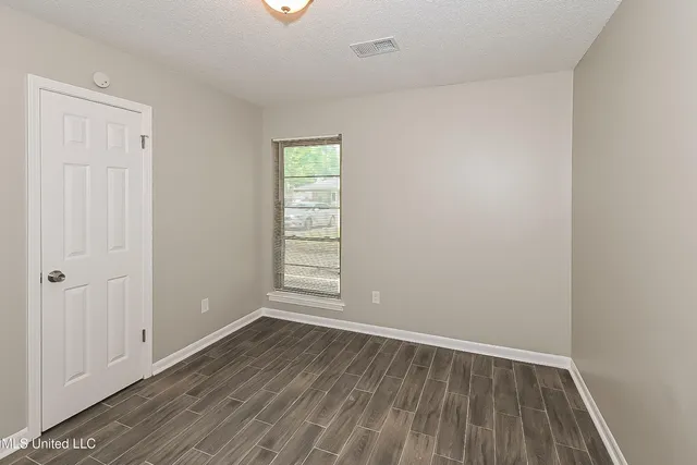 $1,665 | 2895 Devon Circle, Horn Lake, MS 38637