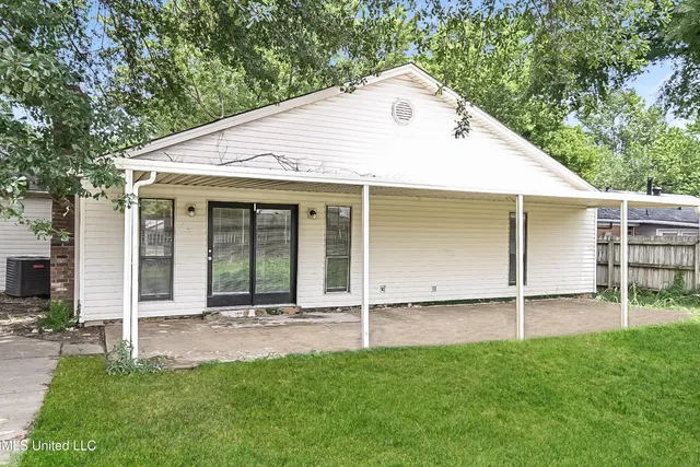 $1,665 | 2895 Devon Circle, Horn Lake, MS 38637