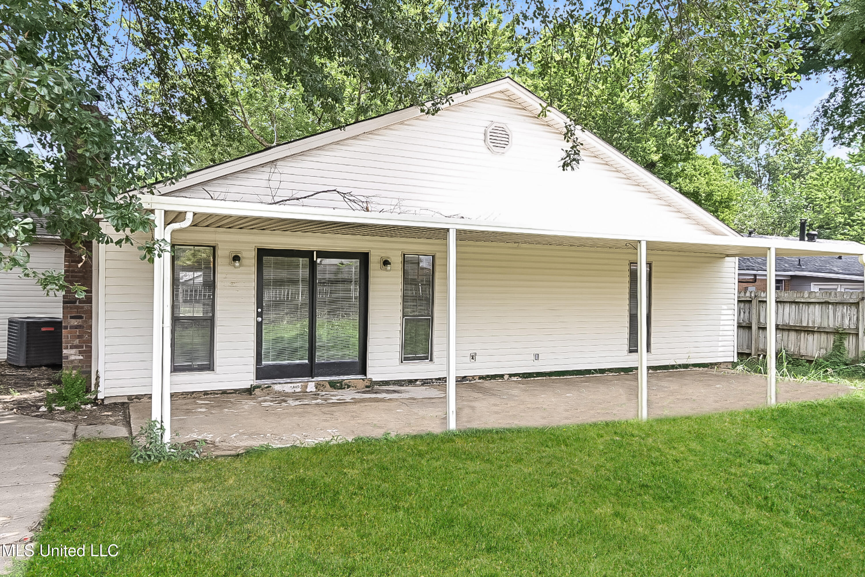 2895 Devon Circle Horn Lake, MS 38637 - Photo 15 of 15 016-photo-rear-view-11346080