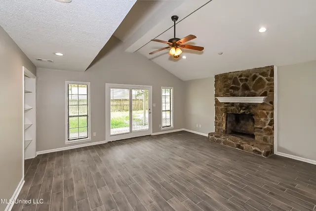 $1,665 | 2895 Devon Circle, Horn Lake, MS 38637