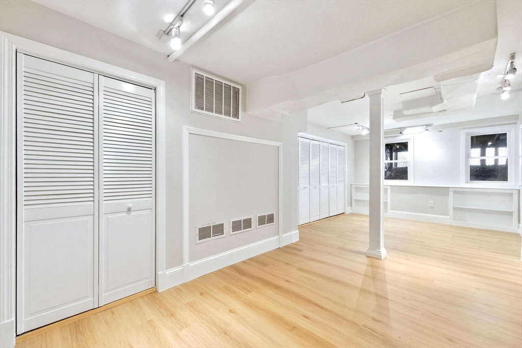 442 Main Street Boston, MA 02129 - Photo 16 of 23