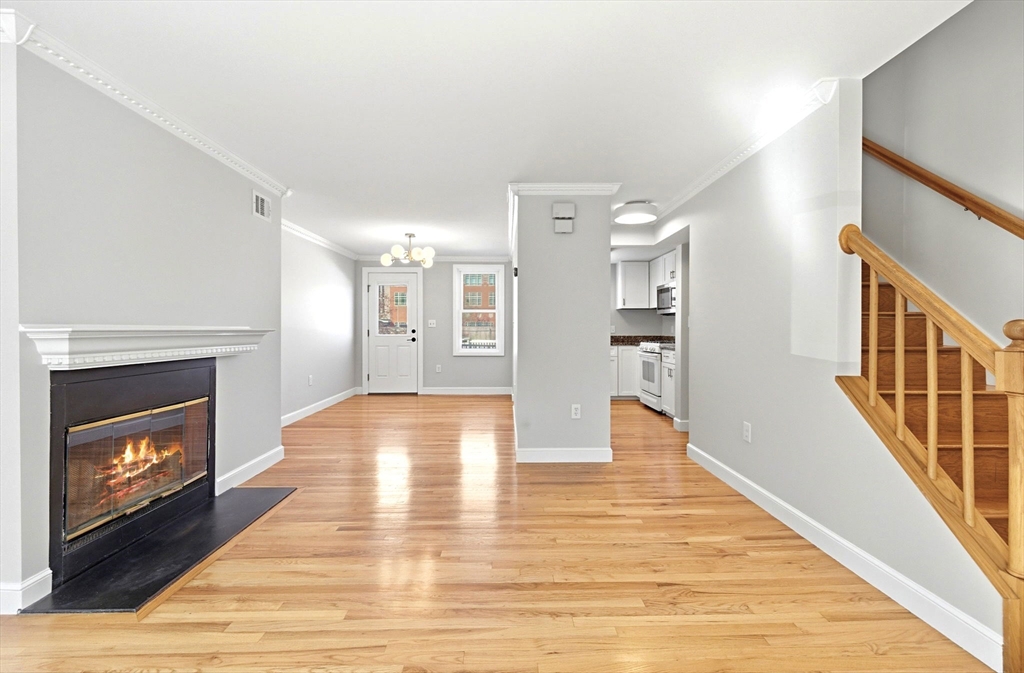 442 Main Street Boston, MA 02129 - Photo 3 of 23