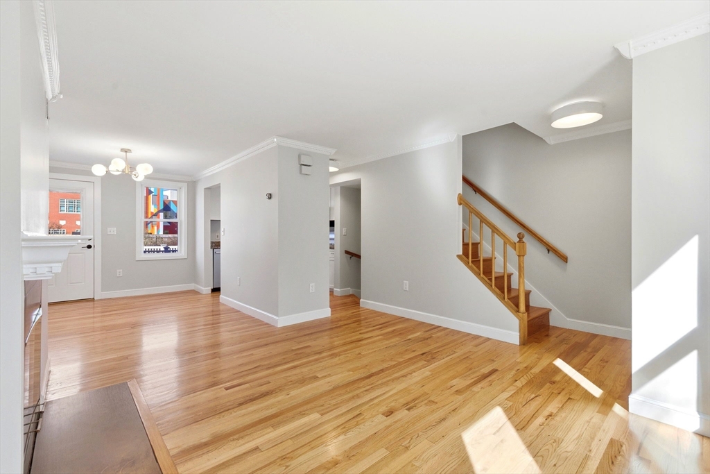 442 Main Street Boston, MA 02129 - Photo 4 of 23