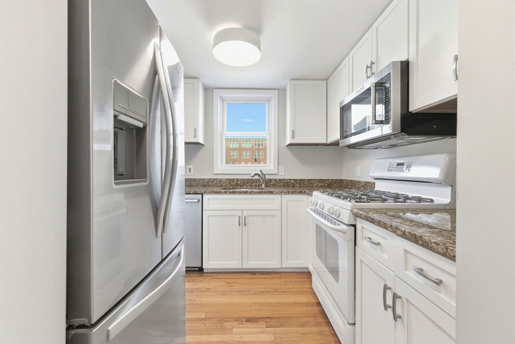 442 Main Street Boston, MA 02129 - Photo 8 of 23